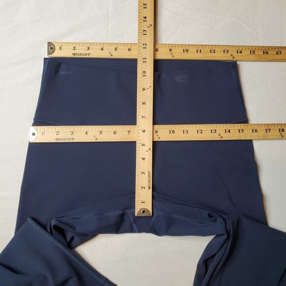 Lululemon Size 10 Wunder Under High-Rise Tight 28" Full-On Luxtreme Navy W5BP5S - Picture 2 of 7